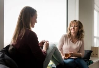 Floating support conversation